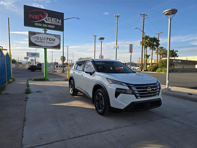 Nissan Rogue SV 2025