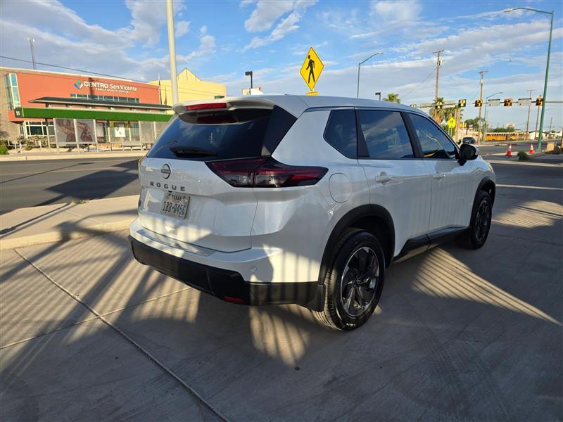 Nissan Rogue SV 2025