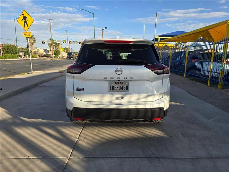 Nissan Rogue SV 2025