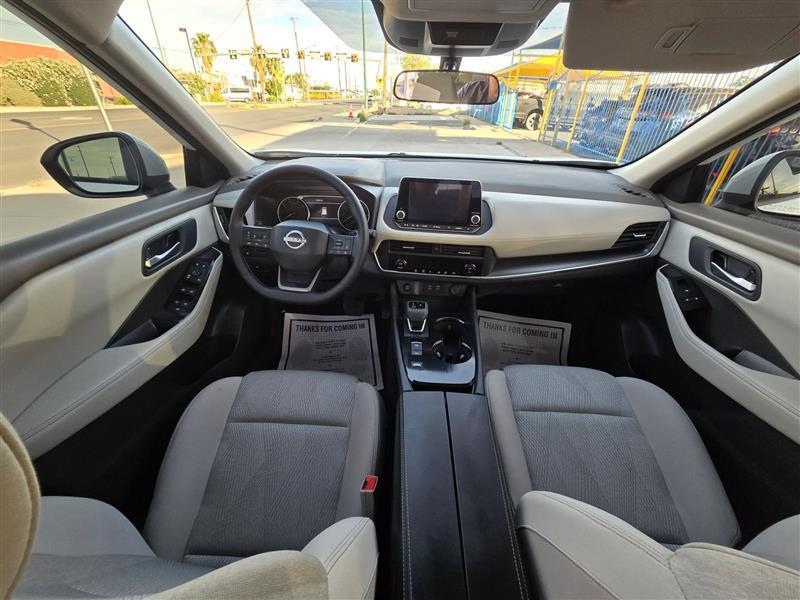 Nissan Rogue SV 2025