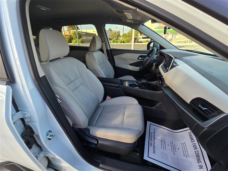 Nissan Rogue SV 2025