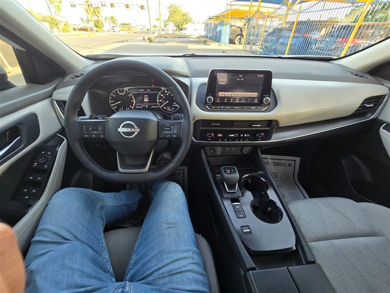 Nissan Rogue SV 2025