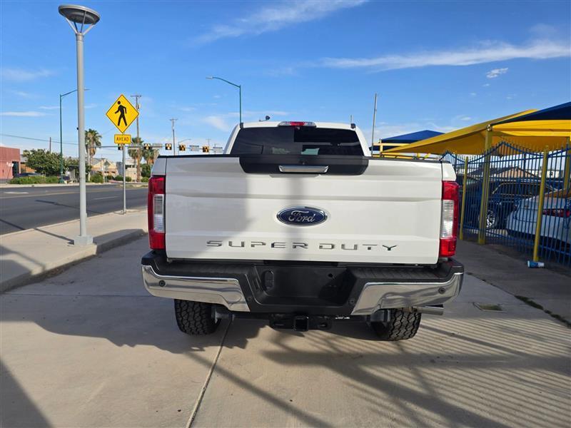 Ford F-250 SD XLT Crew Cab 4WD 2019