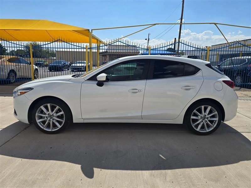 Mazda MAZDA3 s Grand Touring AT 5-Door 2017