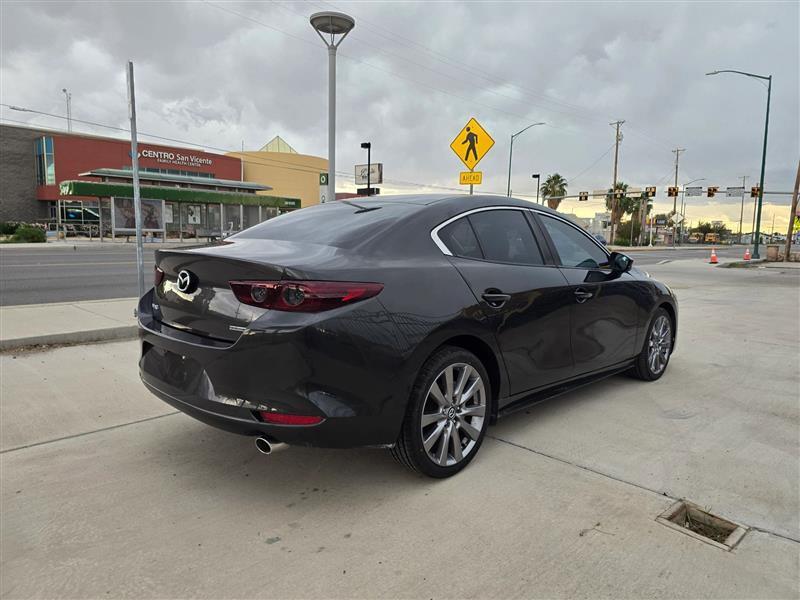 Mazda MAZDA3 Select 2021