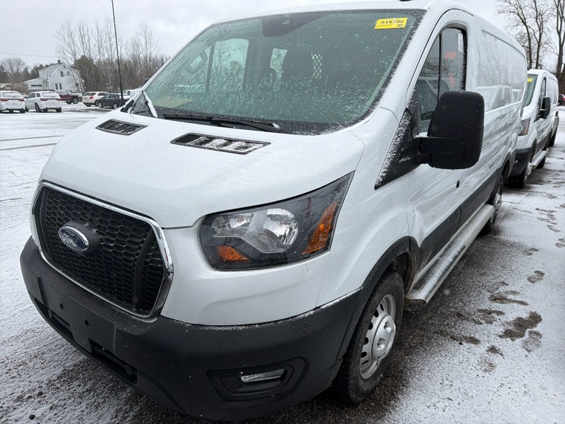 2024 Ford Transit Base's photo