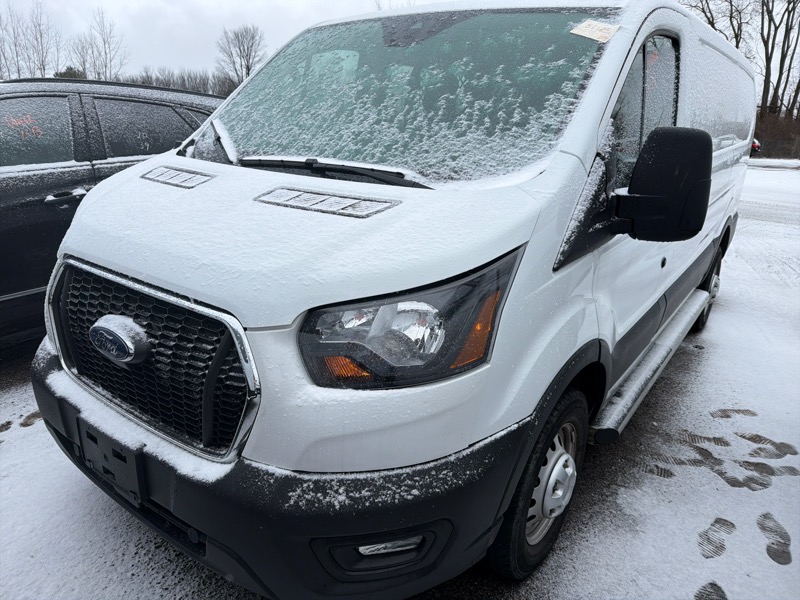 2024 Ford Transit Base's photo