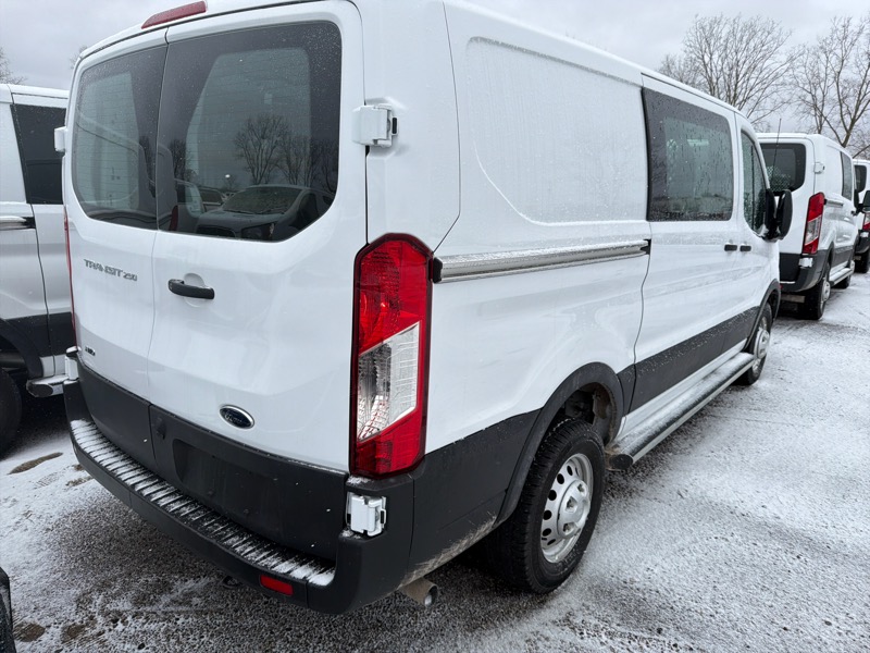 Ford Transit 250 Van High Roof w/Sliding Pass. 148-in. WB 2024