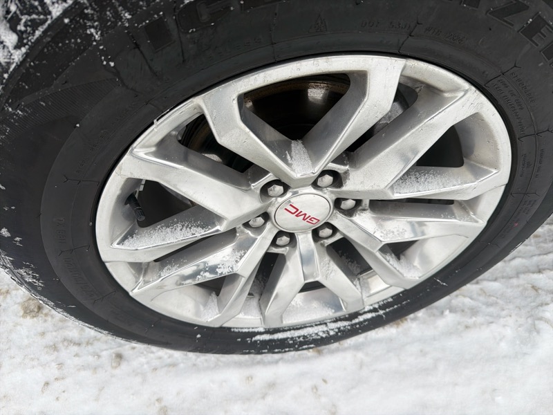 GMC Yukon SLT 4WD 2023