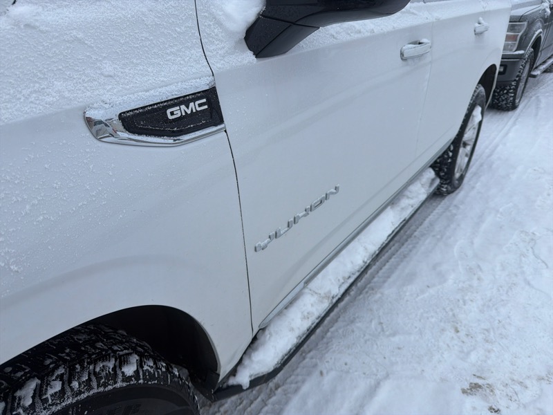 GMC Yukon SLT 4WD 2023