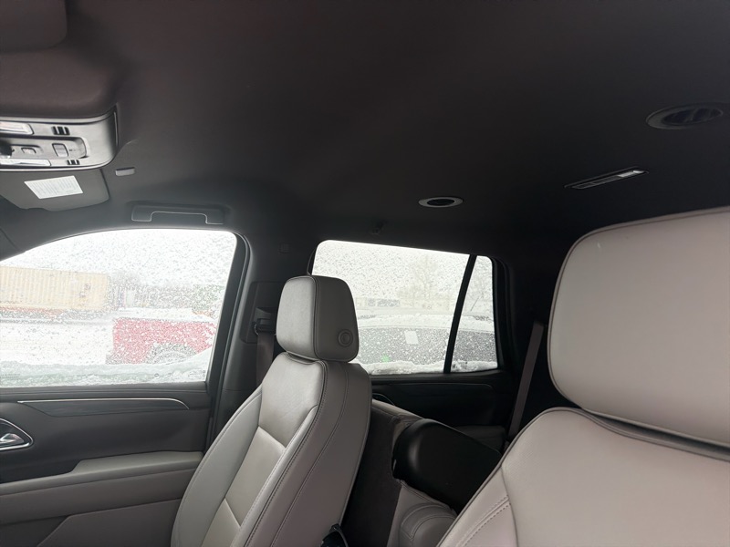 GMC Yukon SLT 4WD 2023