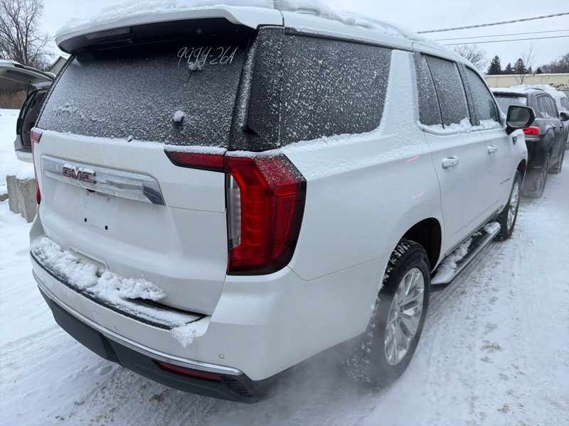 GMC Yukon SLT 4WD 2023