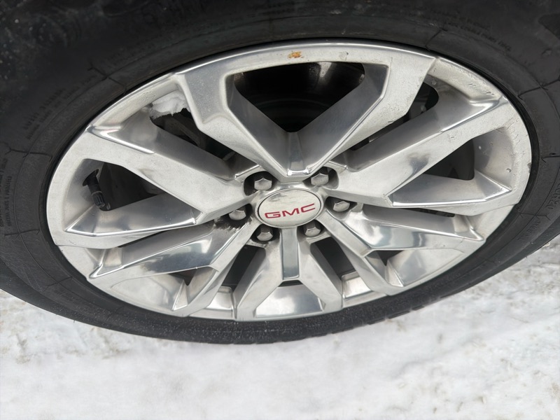 GMC Yukon SLT 4WD 2023