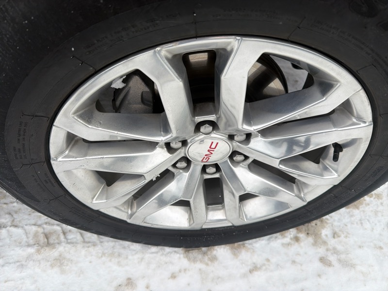 GMC Yukon SLT 4WD 2023