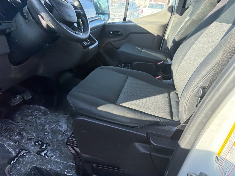 Ford Transit 250 Van High Roof w/Sliding Pass. 148-in. WB 2024