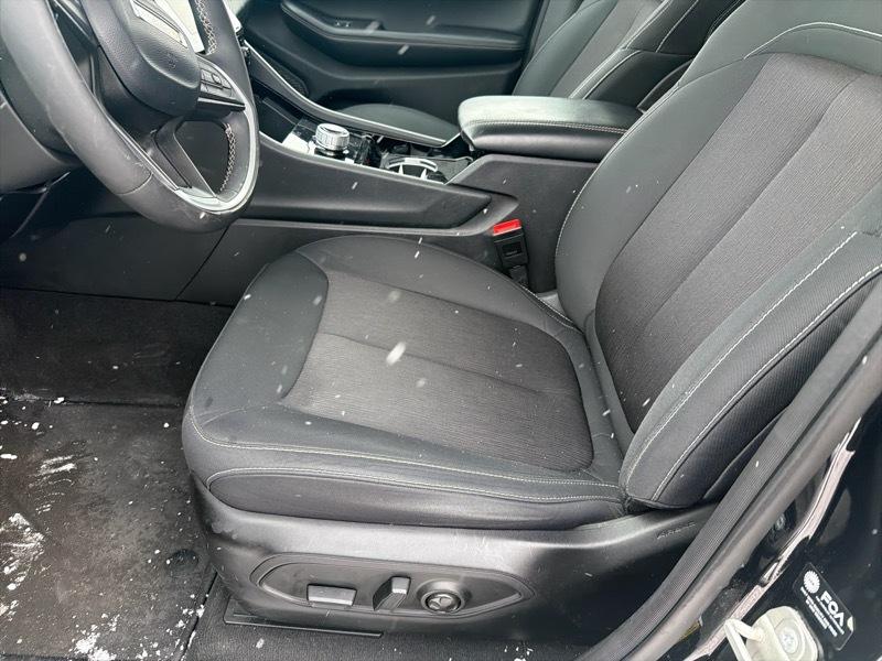 Jeep Grand Cherokee Laredo 4WD 2023