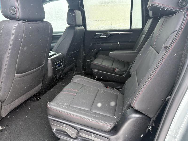 Chevrolet Suburban RST 4WD 2025