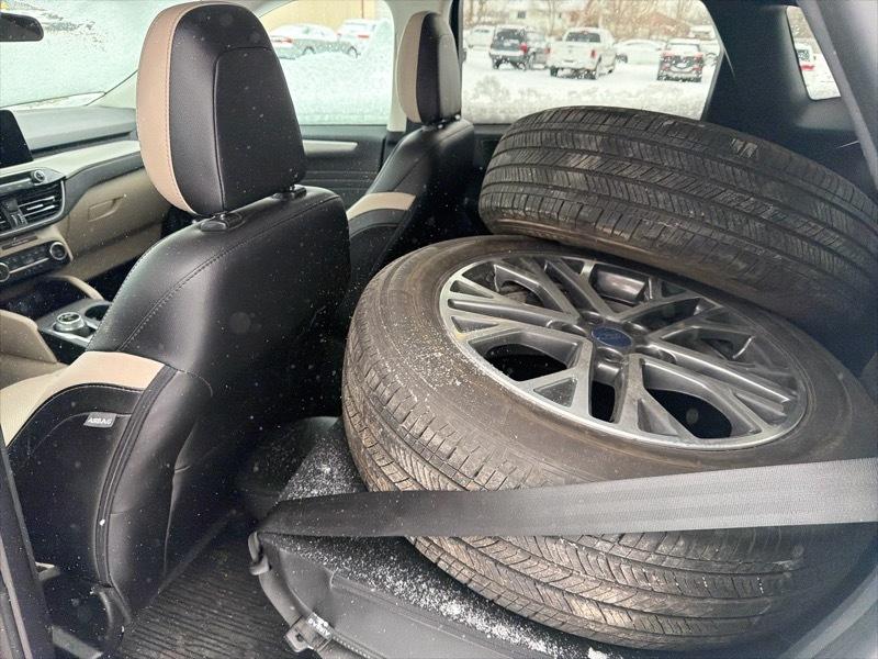 Ford Escape Hybrid SEL AWD 2022