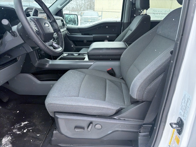 Ford F-150 XLT SuperCrew 4WD 2025