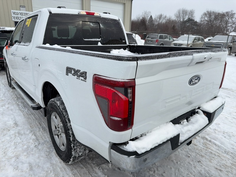 Ford F-150 XLT SuperCrew 4WD 2025