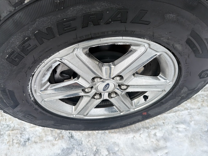 Ford F-150 XLT SuperCrew 4WD 2025