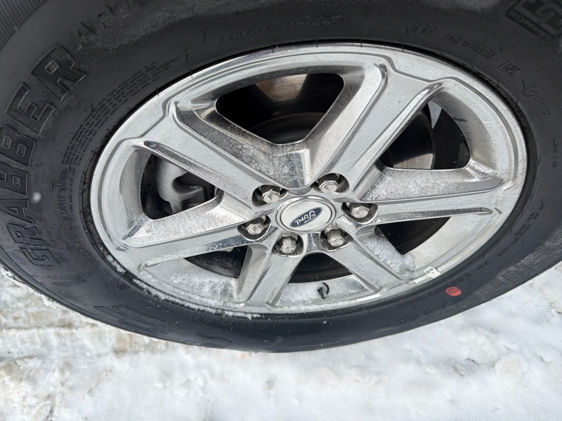 Ford F-150 XLT SuperCrew 4WD 2025