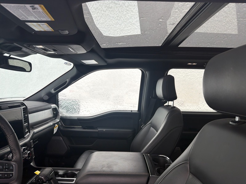 Ford F-150 Lariat SuperCrew 4WD 2025