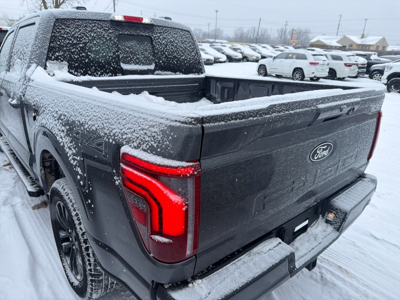 Ford F-150 Lariat SuperCrew 4WD 2025