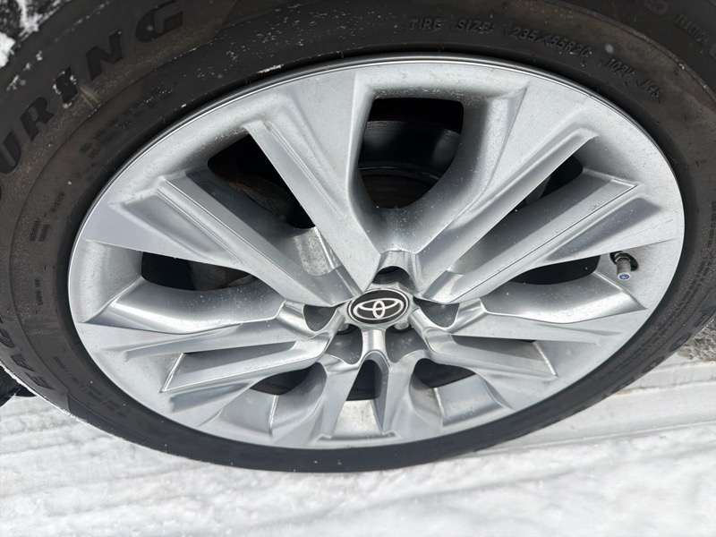 Toyota Highlander Limited AWD V6 2021