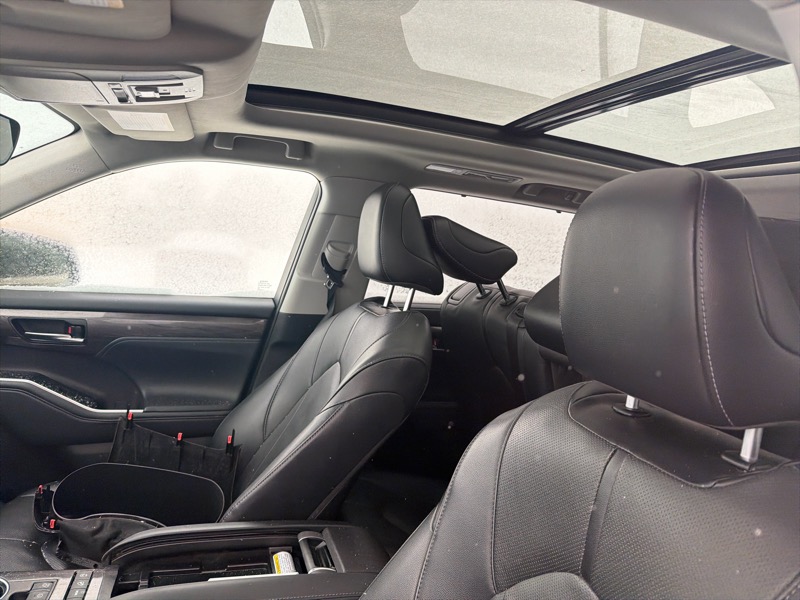 Toyota Highlander Limited AWD V6 2021