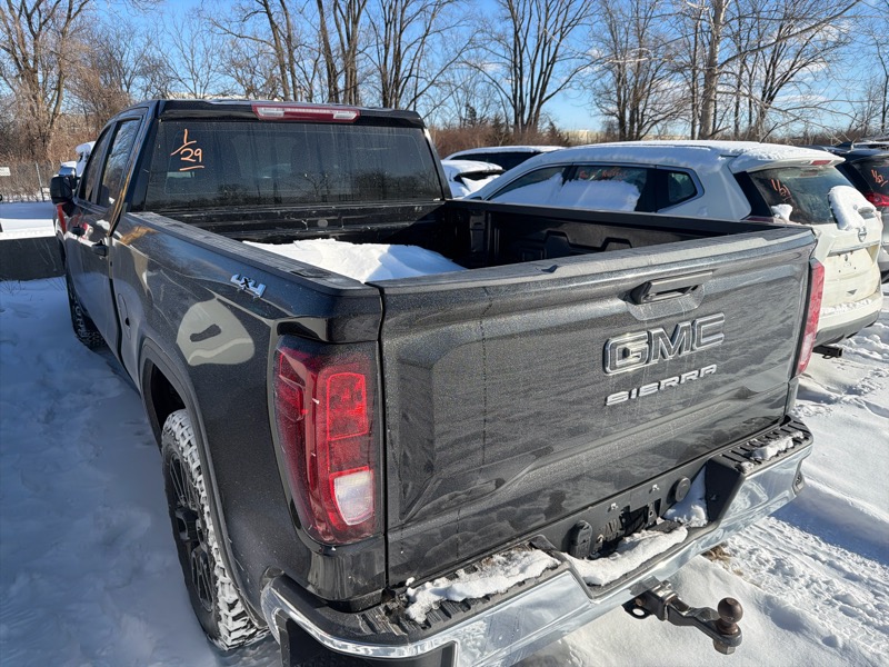 GMC Sierra 1500 Pro Crew Cab Short Box 4WD 2022