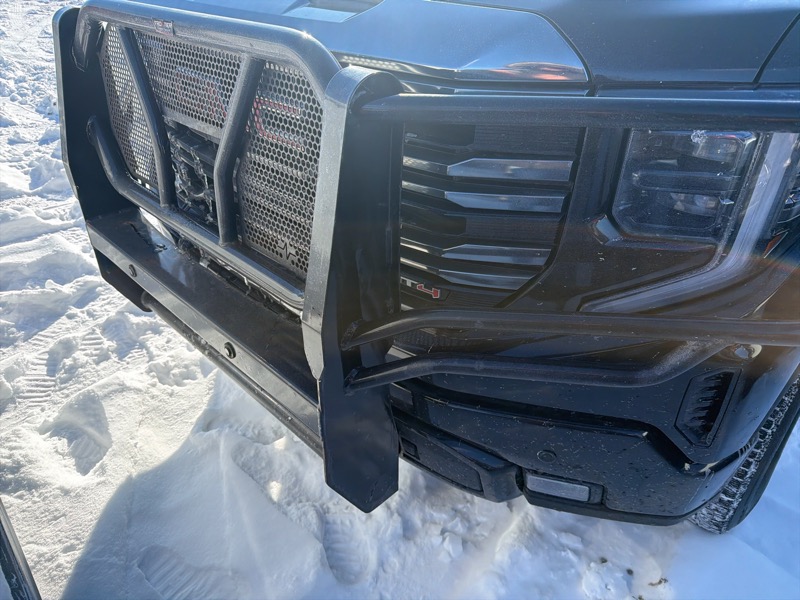 GMC Sierra 1500 AT4 Crew Cab 4WD 2023