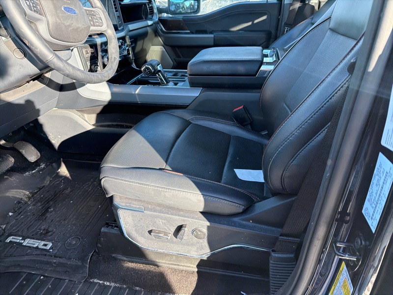 Ford F-150 Lariat SuperCrew 5.5-ft. Bed 4WD 2023