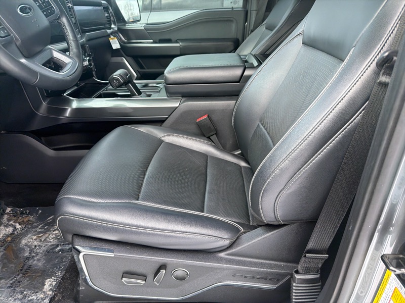 Ford F-150 Lariat SuperCrew 5.5-ft. Bed 4WD 2023