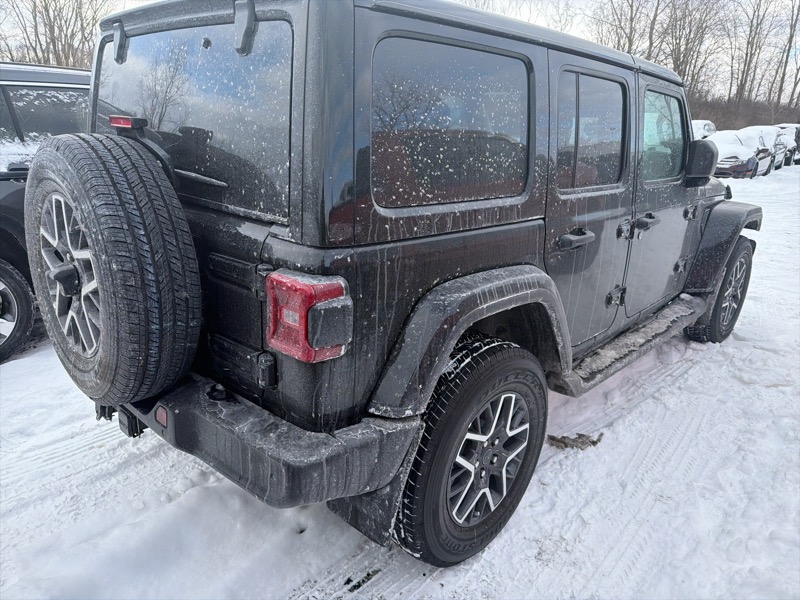 Jeep Wrangler Sahara 2025