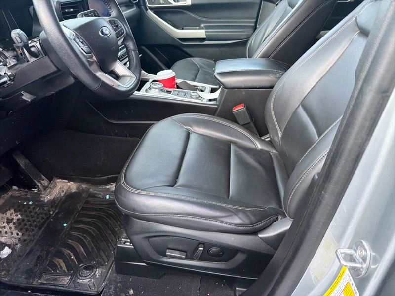Ford Explorer XLT AWD 2023
