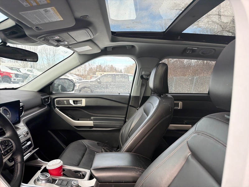 Ford Explorer XLT AWD 2023