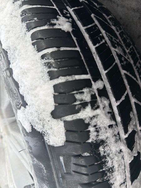 Ford Explorer XLT AWD 2023