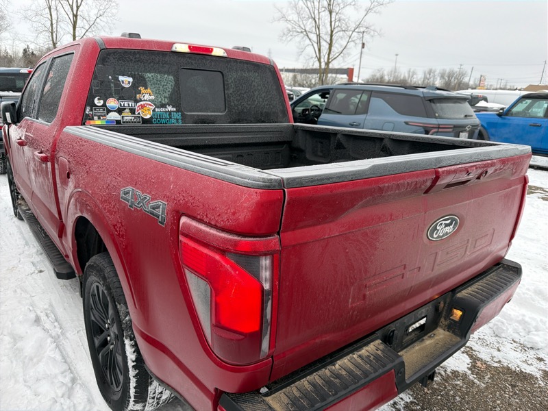 Ford F-150 XLT SuperCrew 4WD 2024