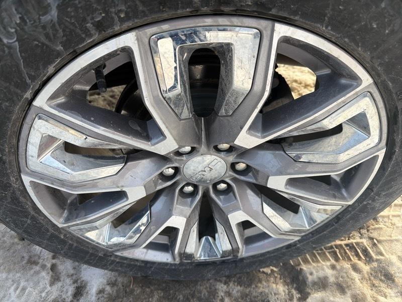 GMC Sierra 1500 Denali Crew Cab Short Box 4WD 2024