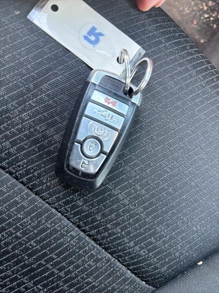 Ford F-150 XLT SuperCrew 5.5-ft. Bed 4WD 2023