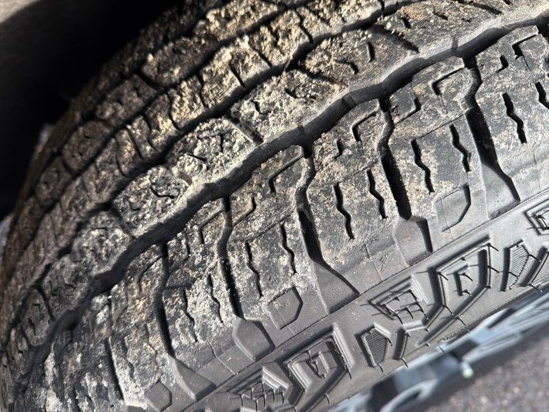 GMC Yukon Denali 4WD 2024