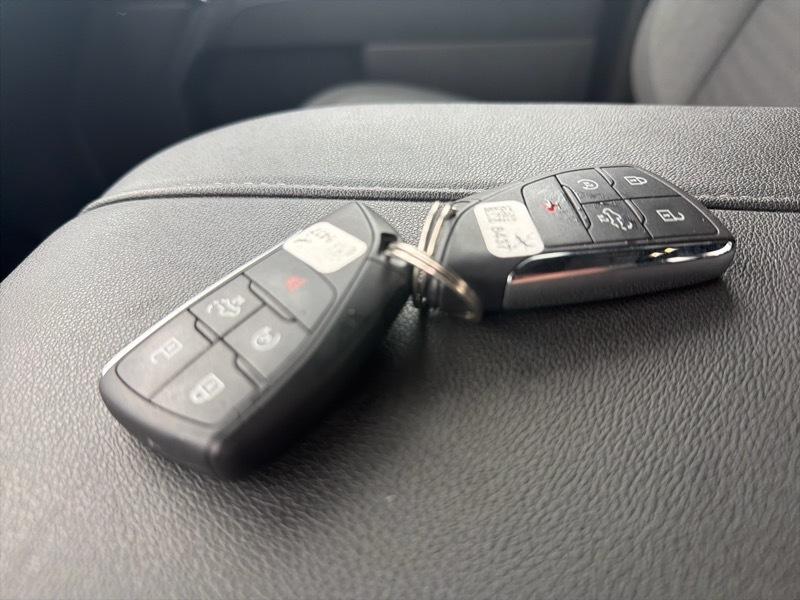 Chevrolet Silverado 1500 RST Crew Cab 4WD 2024