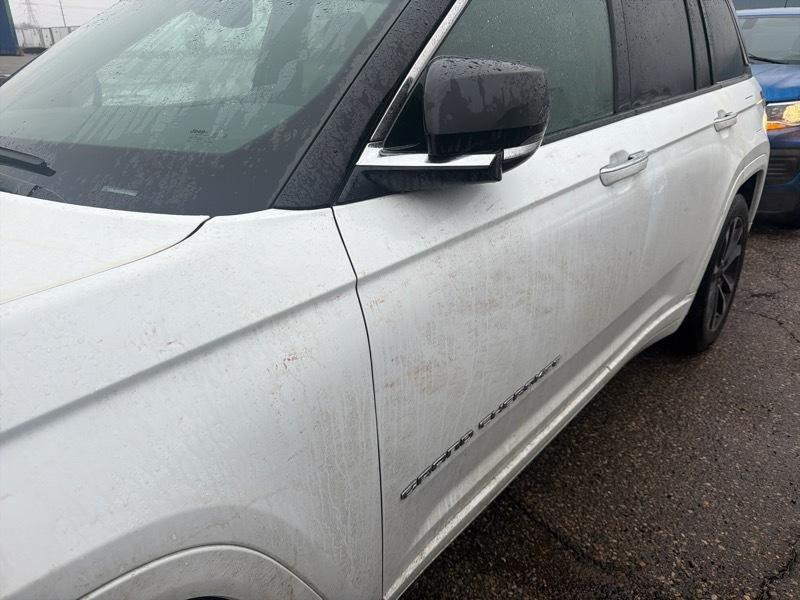 Jeep Grand Cherokee Overland 4WD 2023