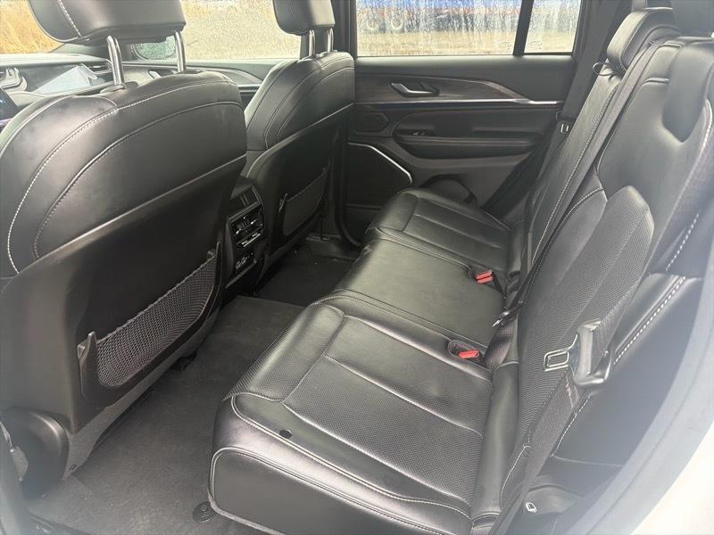 Jeep Grand Cherokee Overland 4WD 2023