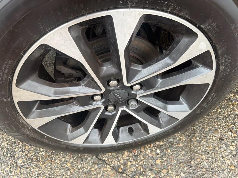 Jeep Grand Cherokee Overland 4WD 2023