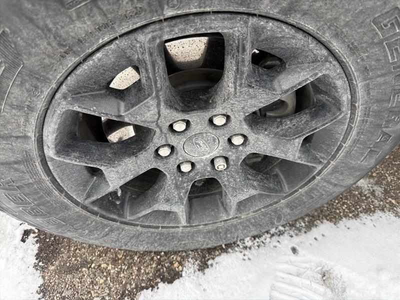 Ford F-150 STX SuperCrew 4WD 2024