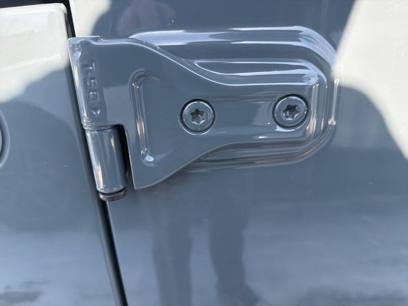 Jeep Wrangler Sahara 2024