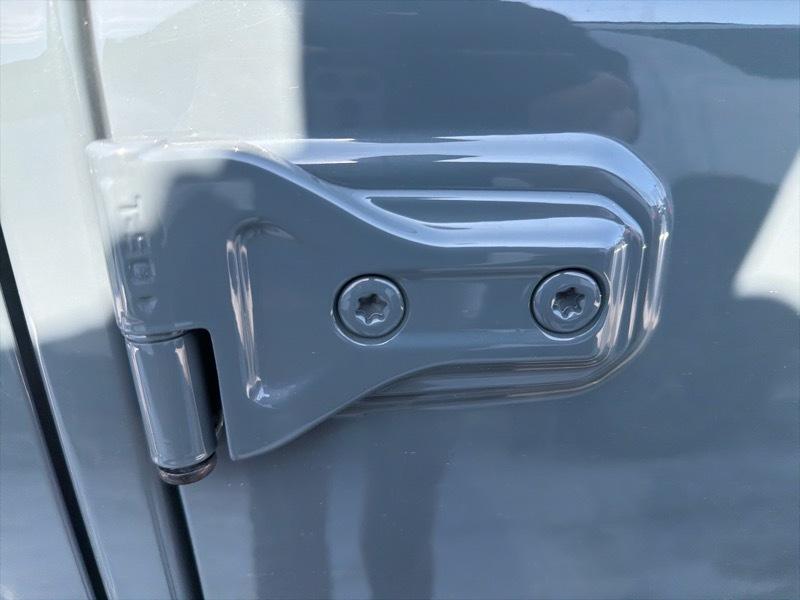 Jeep Wrangler Sahara 2024