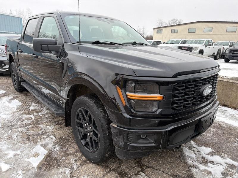 Ford F-150 STX SuperCrew 4WD 2024